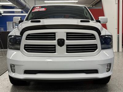 2015 RAM 1500 Sport   - Photo 2 - Grand Rapids, MI 49504