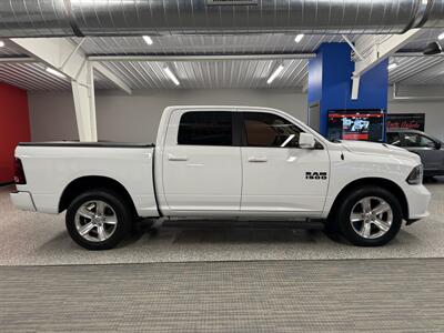 2015 RAM 1500 Sport   - Photo 10 - Grand Rapids, MI 49504