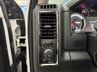 2015 RAM 1500 Sport   - Photo 32 - Grand Rapids, MI 49504