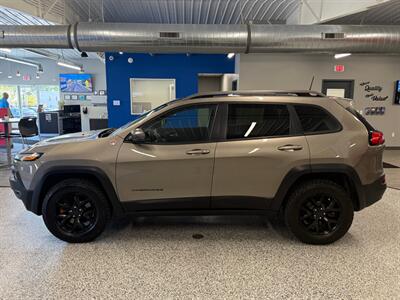 2016 Jeep Cherokee Trailhawk   - Photo 4 - Grand Rapids, MI 49504