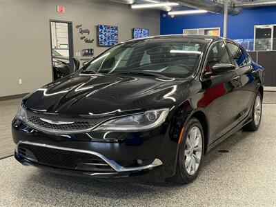 2015 Chrysler 200 C   - Photo 2 - Grand Rapids, MI 49504