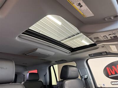 2015 GMC Yukon Denali - Photo 14 - Grand Rapids, MI 49504