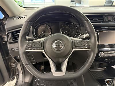 2017 Nissan Rogue SL - Photo 13 - Grand Rapids, MI 49504
