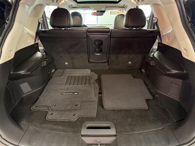 2017 Nissan Rogue SL - Photo 36 - Grand Rapids, MI 49504