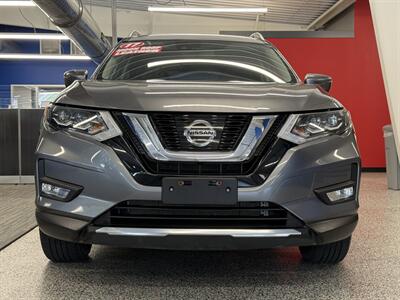 2017 Nissan Rogue SL - Photo 2 - Grand Rapids, MI 49504