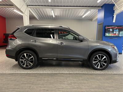 2017 Nissan Rogue SL - Photo 7 - Grand Rapids, MI 49504