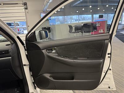 2007 Toyota Corolla S   - Photo 11 - Grand Rapids, MI 49504