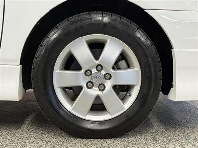 2007 Toyota Corolla S   - Photo 8 - Grand Rapids, MI 49504