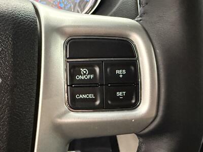 2015 Chrysler Town and Country Touring-L   - Photo 27 - Grand Rapids, MI 49504