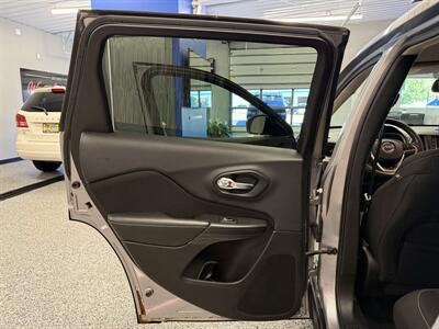 2015 Jeep Cherokee Latitude - Photo 23 - Grand Rapids, MI 49504