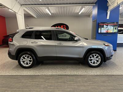 2015 Jeep Cherokee Latitude - Photo 8 - Grand Rapids, MI 49504