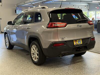 2015 Jeep Cherokee Latitude - Photo 5 - Grand Rapids, MI 49504