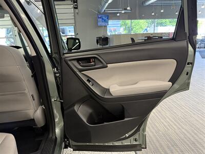 2014 Subaru Forester 2.5i Premium   - Photo 15 - Grand Rapids, MI 49504
