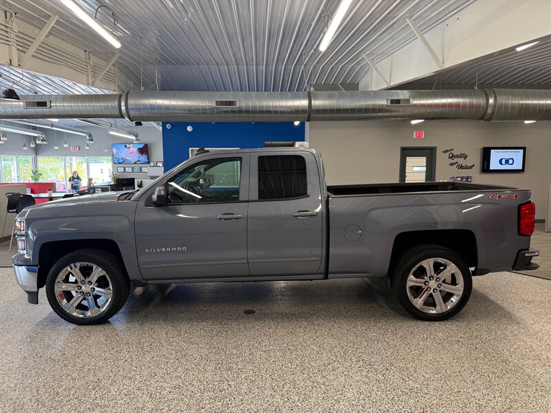 2015 Chevrolet Silverado 1500 LT photo 4
