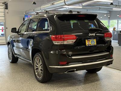 2017 Jeep Grand Cherokee Summit - Photo 16 - Grand Rapids, MI 49504