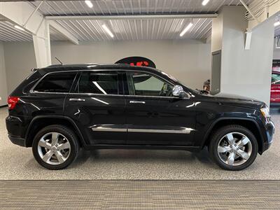 2012 Jeep Grand Cherokee Overland   - Photo 9 - Grand Rapids, MI 49504