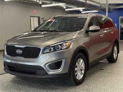 2017 Kia Sorento LX   - Photo 4 - Grand Rapids, MI 49504
