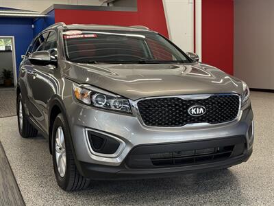 2017 Kia Sorento LX   - Photo 3 - Grand Rapids, MI 49504