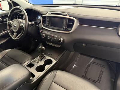 2017 Kia Sorento LX   - Photo 14 - Grand Rapids, MI 49504