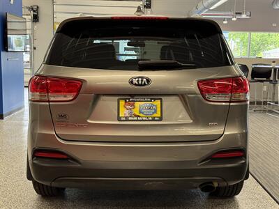 2017 Kia Sorento LX   - Photo 7 - Grand Rapids, MI 49504