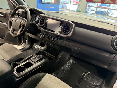 2023 Toyota Tacoma TRD Sport - Photo 17 - Grand Rapids, MI 49504