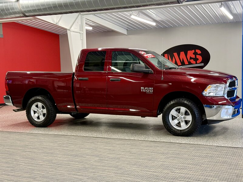 2024 RAM 1500 Classic SLT   - Photo 1 - Grand Rapids, MI 49504