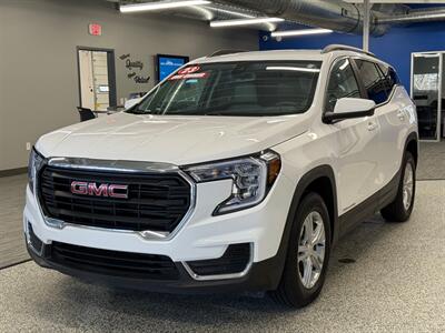 2023 GMC Terrain SLE   - Photo 2 - Grand Rapids, MI 49504