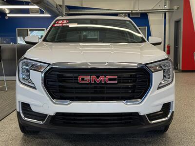 2023 GMC Terrain SLE   - Photo 3 - Grand Rapids, MI 49504
