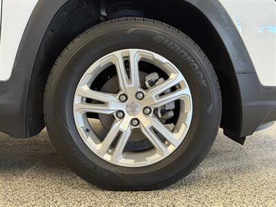 2023 GMC Terrain SLE   - Photo 9 - Grand Rapids, MI 49504