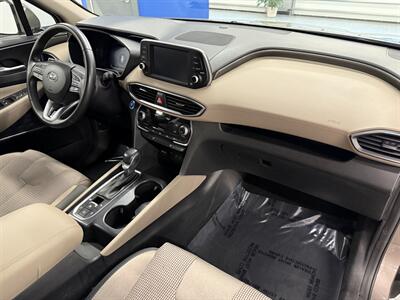 2020 Hyundai SANTA FE SEL - Photo 11 - Grand Rapids, MI 49504