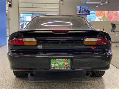 2002 Chevrolet Camaro Z28   - Photo 7 - Grand Rapids, MI 49504