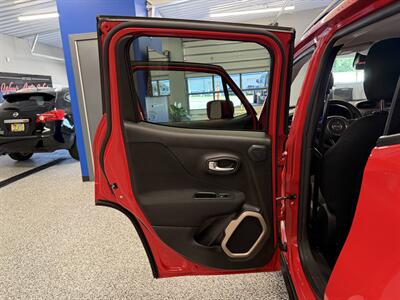 2015 Jeep Renegade Latitude - Photo 11 - Grand Rapids, MI 49504