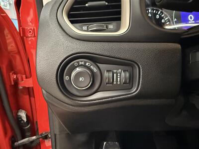 2015 Jeep Renegade Latitude - Photo 31 - Grand Rapids, MI 49504