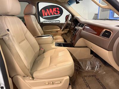 2012 Chevrolet Suburban LT   - Photo 14 - Grand Rapids, MI 49504