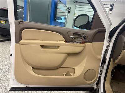 2012 Chevrolet Suburban LT   - Photo 27 - Grand Rapids, MI 49504