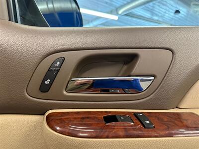 2012 Chevrolet Suburban LT   - Photo 16 - Grand Rapids, MI 49504