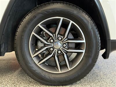 2018 Jeep Grand Cherokee Limited   - Photo 9 - Grand Rapids, MI 49504