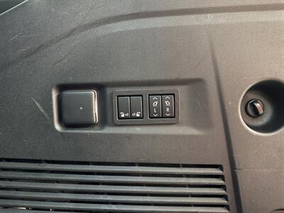 2022 GMC Yukon XL Denali - Photo 17 - Grand Rapids, MI 49504