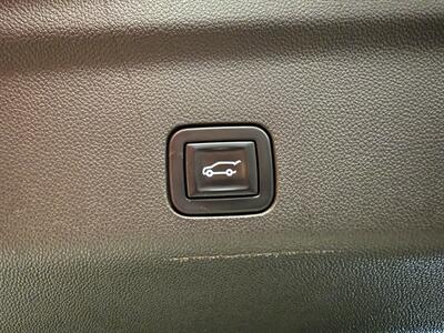2022 GMC Yukon XL Denali - Photo 20 - Grand Rapids, MI 49504