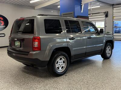 2014 Jeep Patriot Sport   - Photo 7 - Grand Rapids, MI 49504