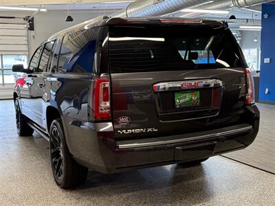 2018 GMC Yukon XL Denali   - Photo 5 - Grand Rapids, MI 49504