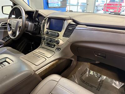 2018 GMC Yukon XL Denali   - Photo 9 - Grand Rapids, MI 49504
