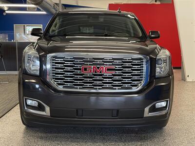 2018 GMC Yukon XL Denali   - Photo 2 - Grand Rapids, MI 49504
