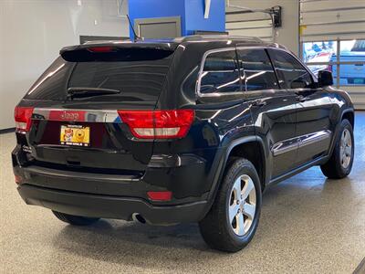 2012 Jeep Grand Cherokee Laredo   - Photo 7 - Grand Rapids, MI 49504