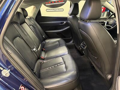 2022 Hyundai SONATA Limited   - Photo 16 - Grand Rapids, MI 49504