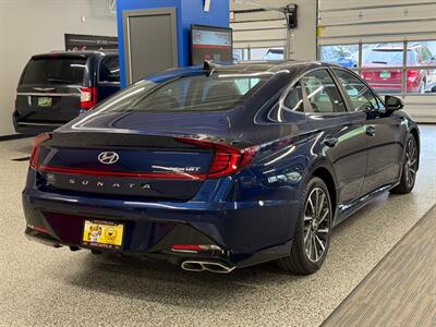 2022 Hyundai SONATA Limited   - Photo 5 - Grand Rapids, MI 49504