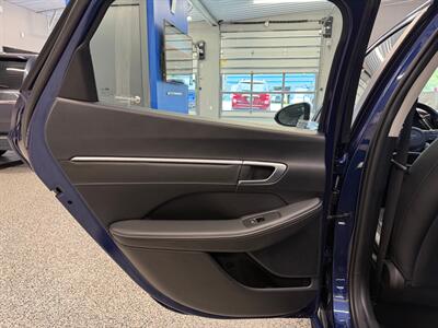 2022 Hyundai SONATA Limited   - Photo 20 - Grand Rapids, MI 49504