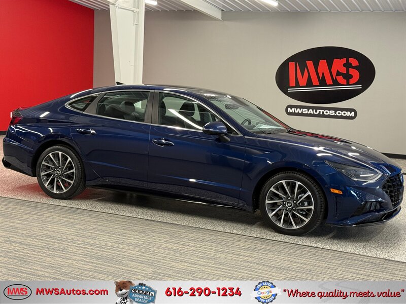 2022 Hyundai SONATA Limited - Photo 1 - Grand Rapids, MI 49504