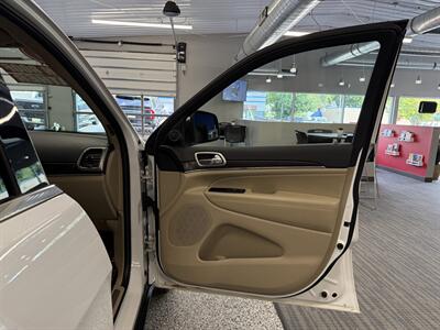 2015 Jeep Grand Cherokee Limited   - Photo 42 - Grand Rapids, MI 49504