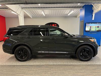 2022 Ford Explorer XLT   - Photo 8 - Grand Rapids, MI 49504
